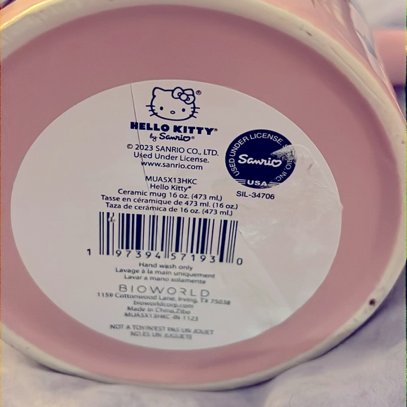 HELLO KITTY SANRIO 2023 OIL SPILL MUG NWT - Picture 2 of 6